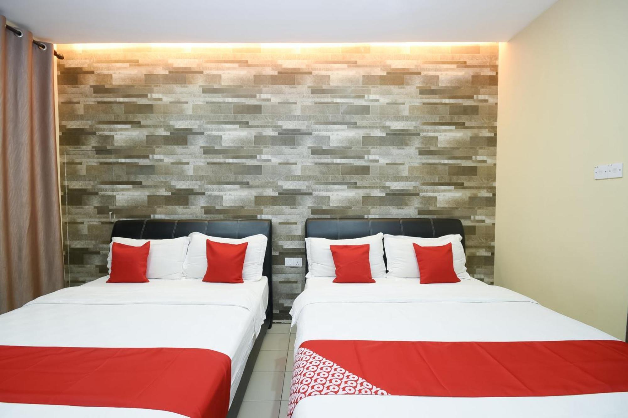 Oyo 89301 Ys Inn Miri Exterior photo