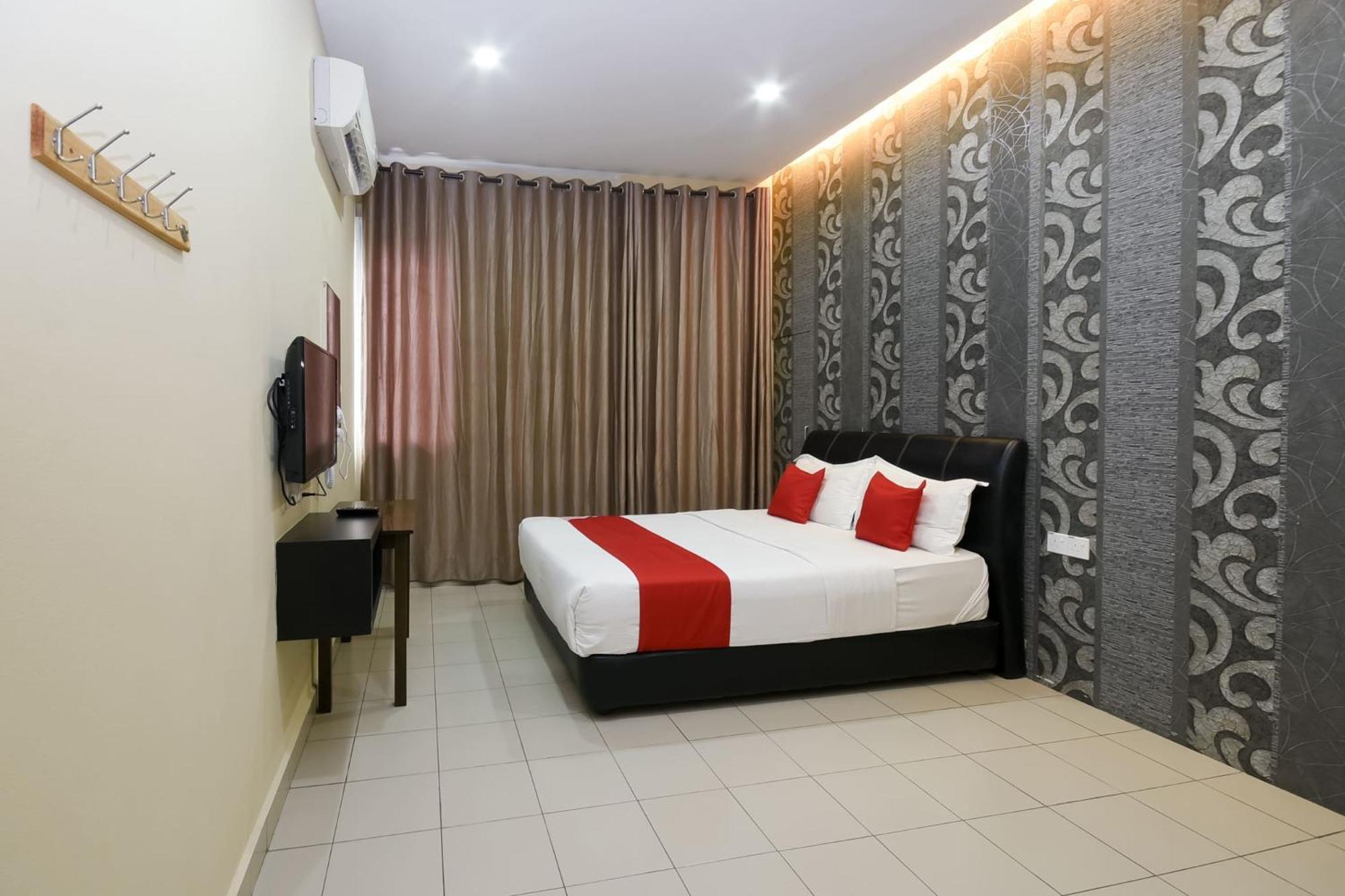 Oyo 89301 Ys Inn Miri Exterior photo