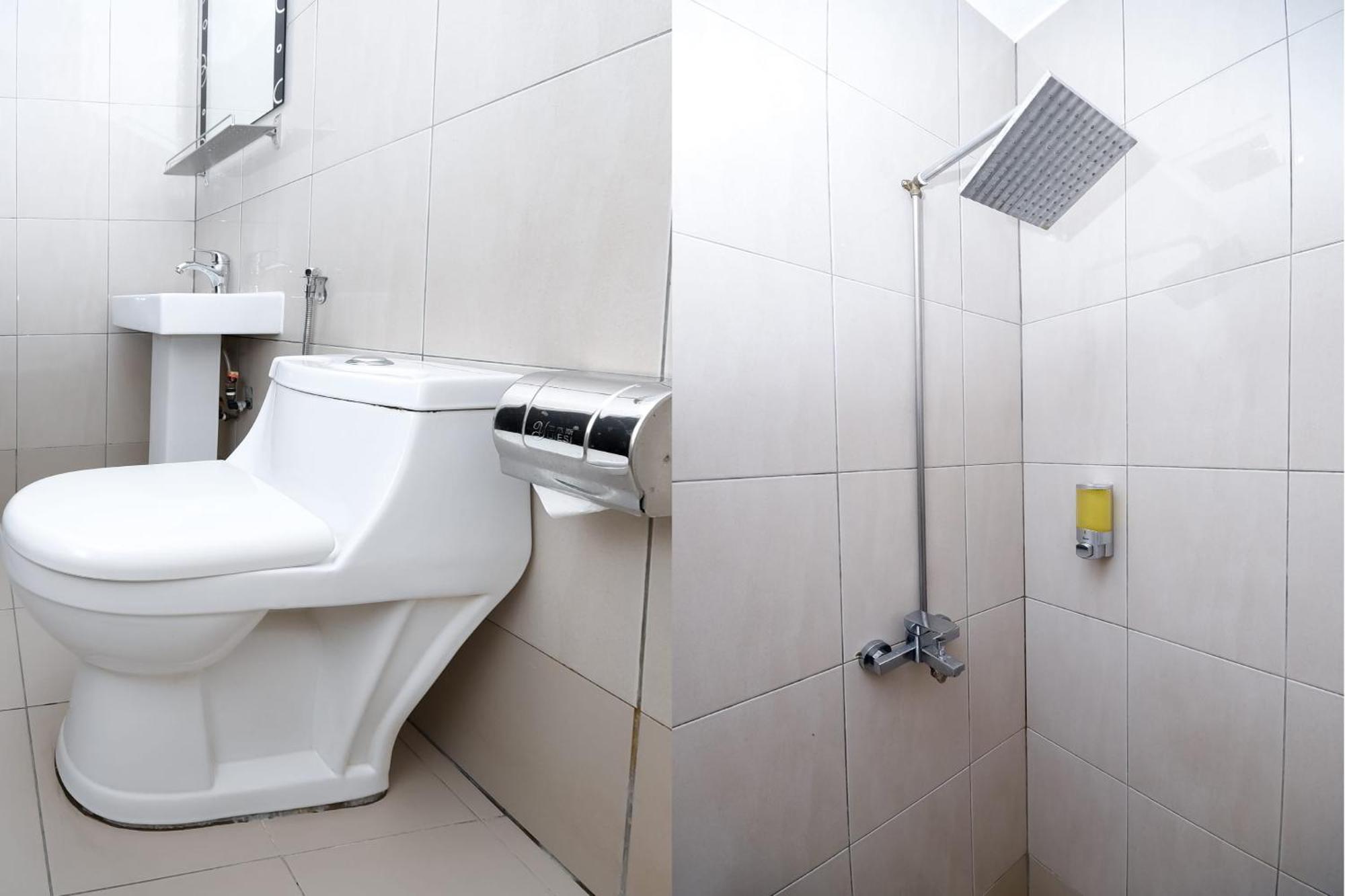 Oyo 89301 Ys Inn Miri Exterior photo